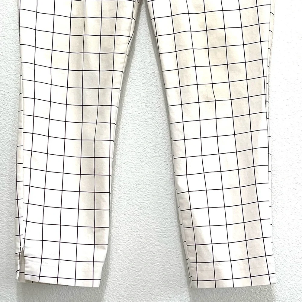 Joe Fresh Woman White Black Stripe Pants Size 12